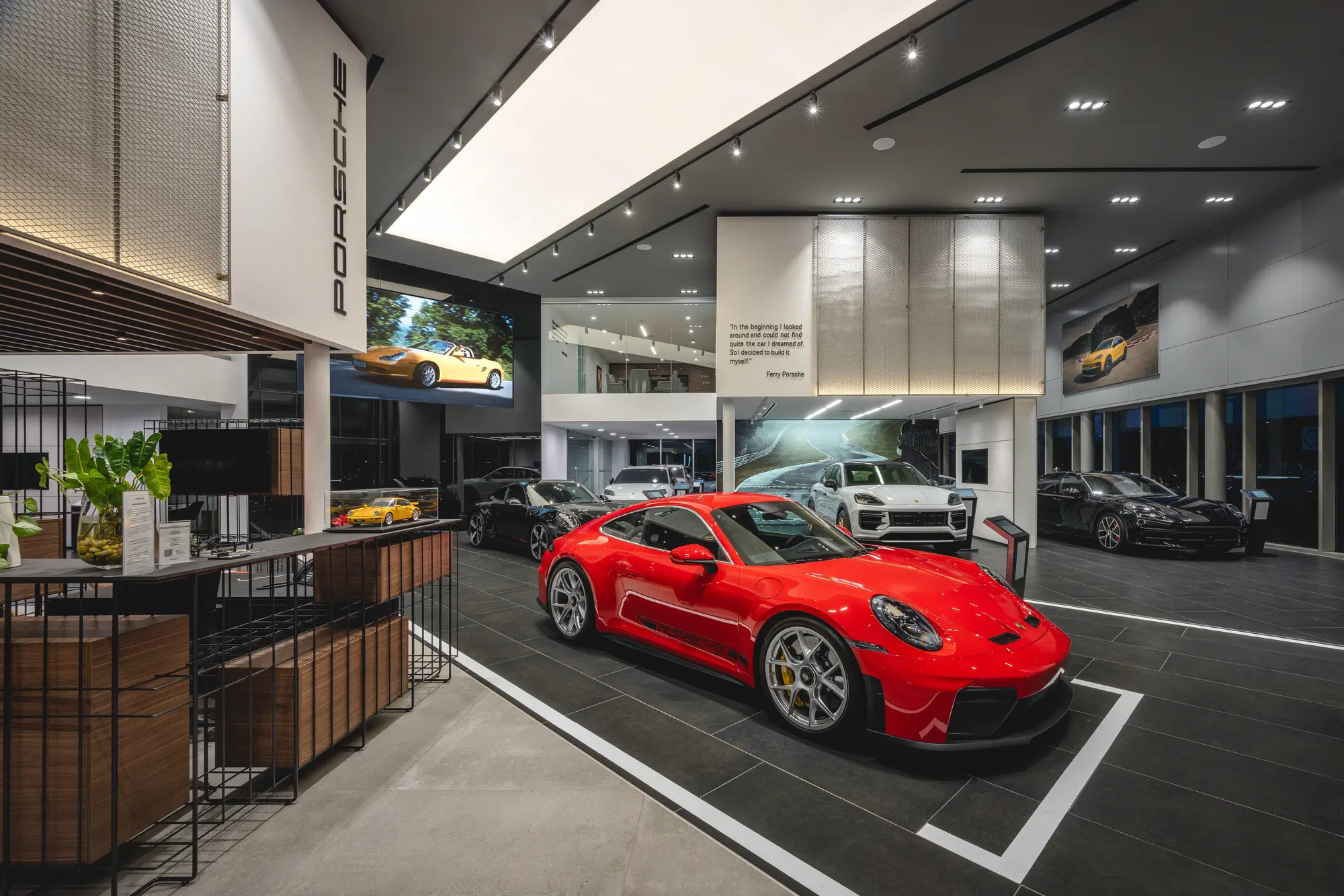 Porsche Mérida, concesionaria en Mérida. Fotografía 2.